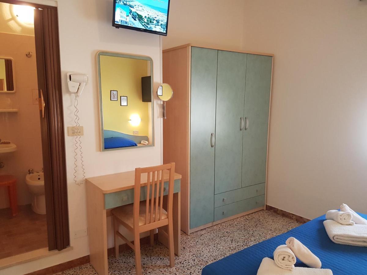 Hotel Villa Ersilia Rimini B&B Екстер'єр фото