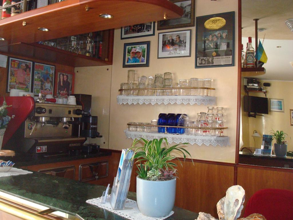 Hotel Villa Ersilia Rimini B&B Екстер'єр фото
