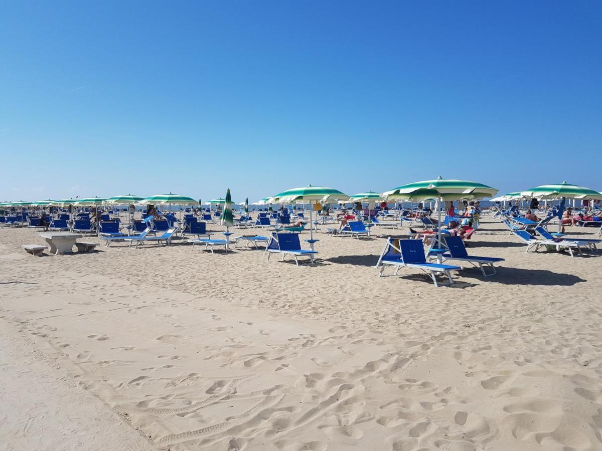 Hotel Villa Ersilia Rimini B&B Екстер'єр фото