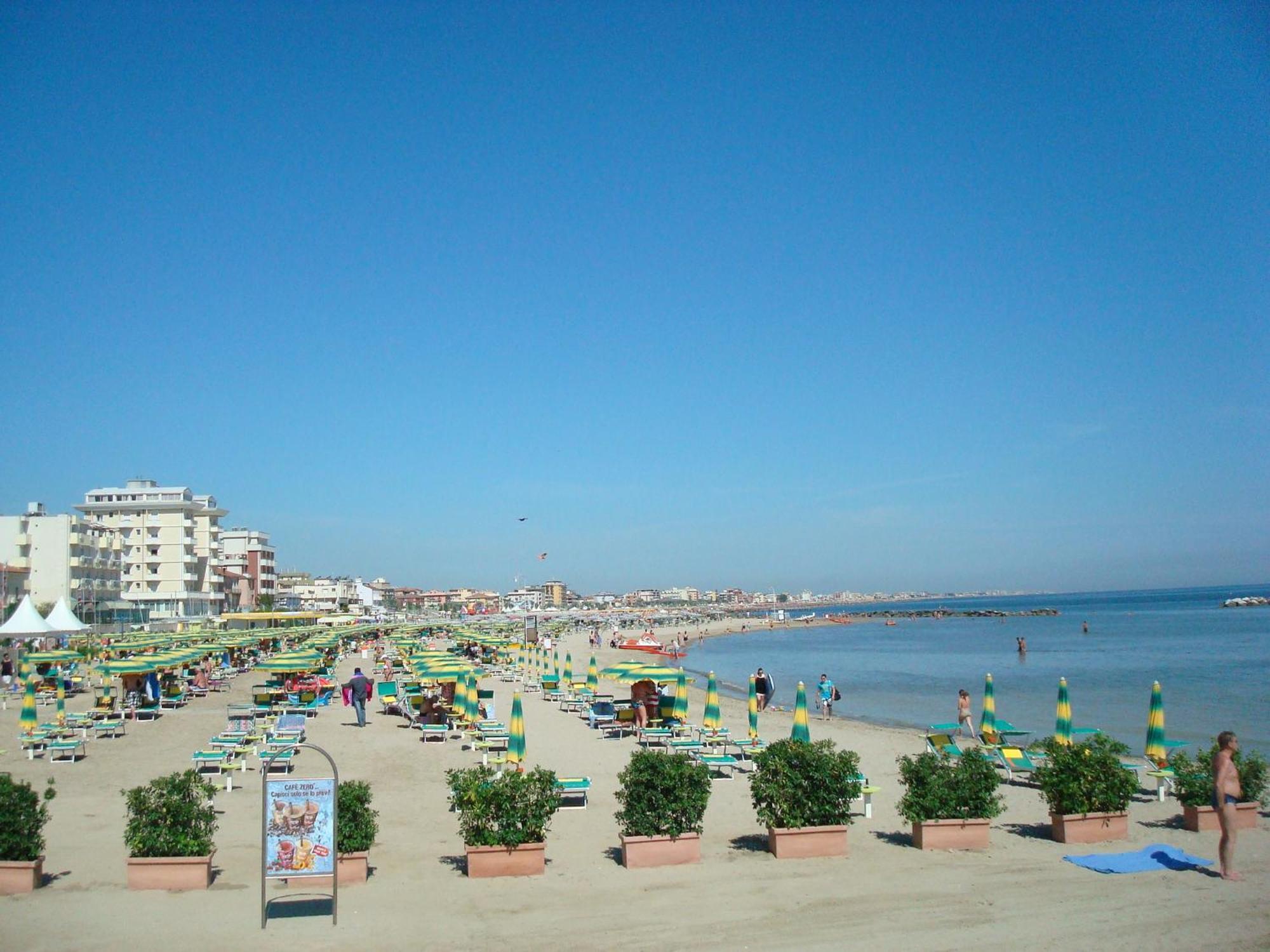 Hotel Villa Ersilia Rimini B&B Екстер'єр фото