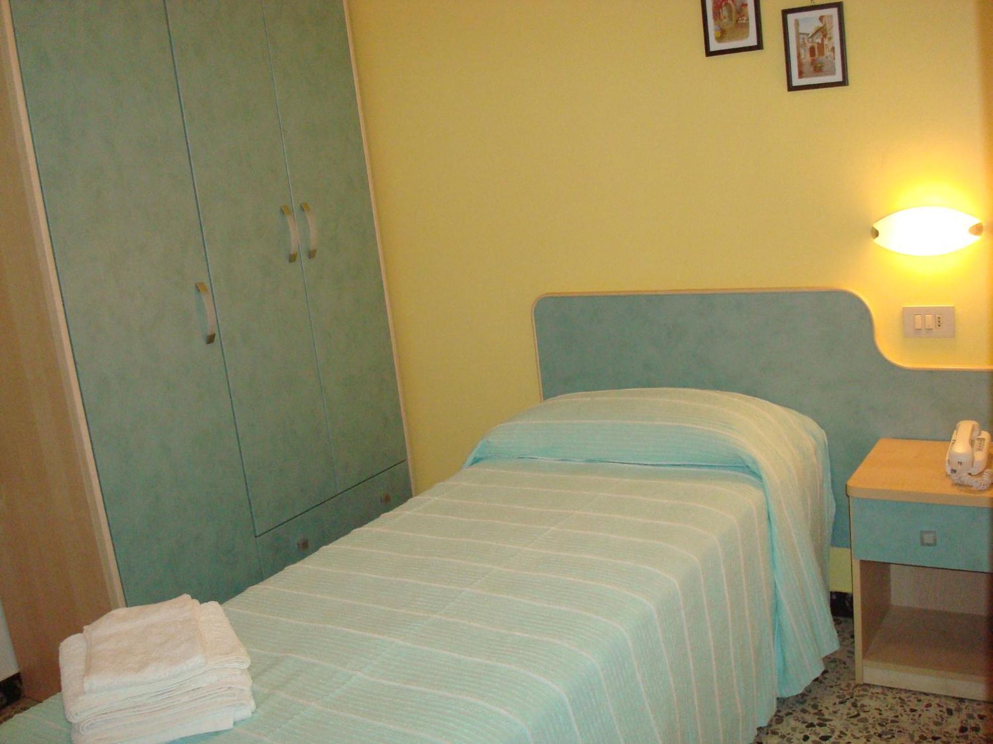 Hotel Villa Ersilia Rimini B&B Екстер'єр фото