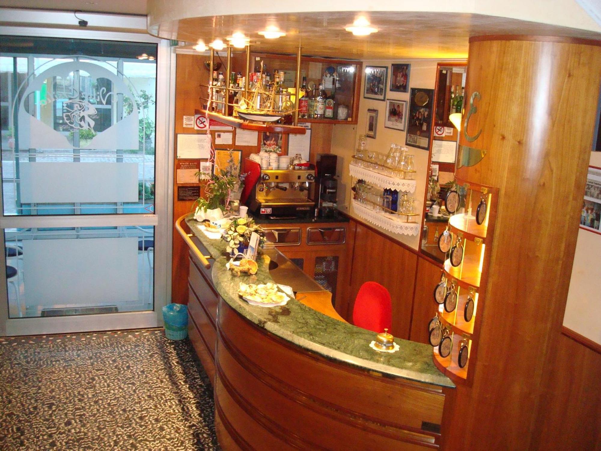 Hotel Villa Ersilia Rimini B&B Екстер'єр фото