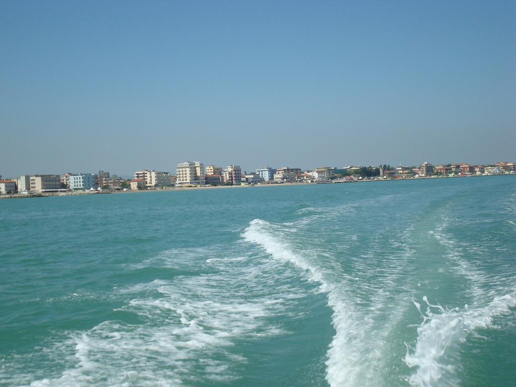 Hotel Villa Ersilia Rimini B&B Екстер'єр фото