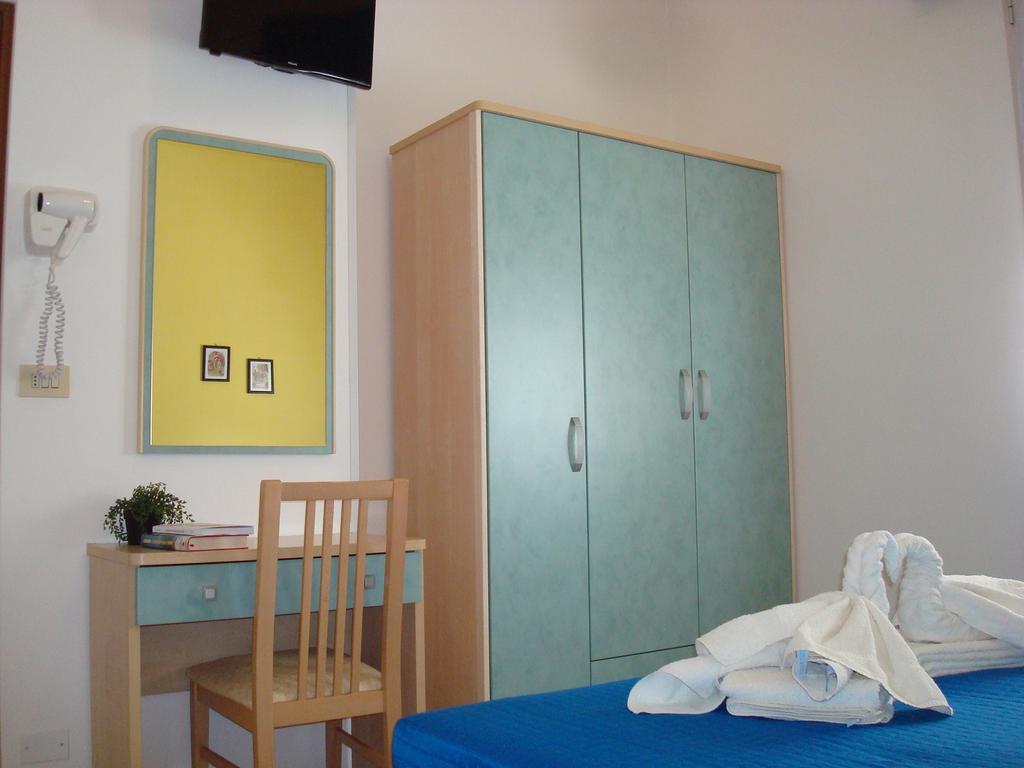 Hotel Villa Ersilia Rimini B&B Екстер'єр фото