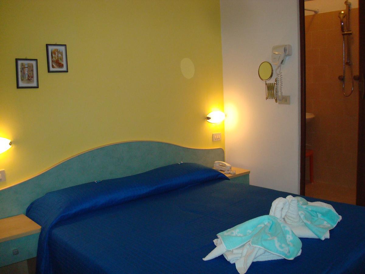 Hotel Villa Ersilia Rimini B&B Екстер'єр фото